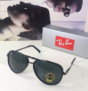 Ray-Ban Sunglasses 757